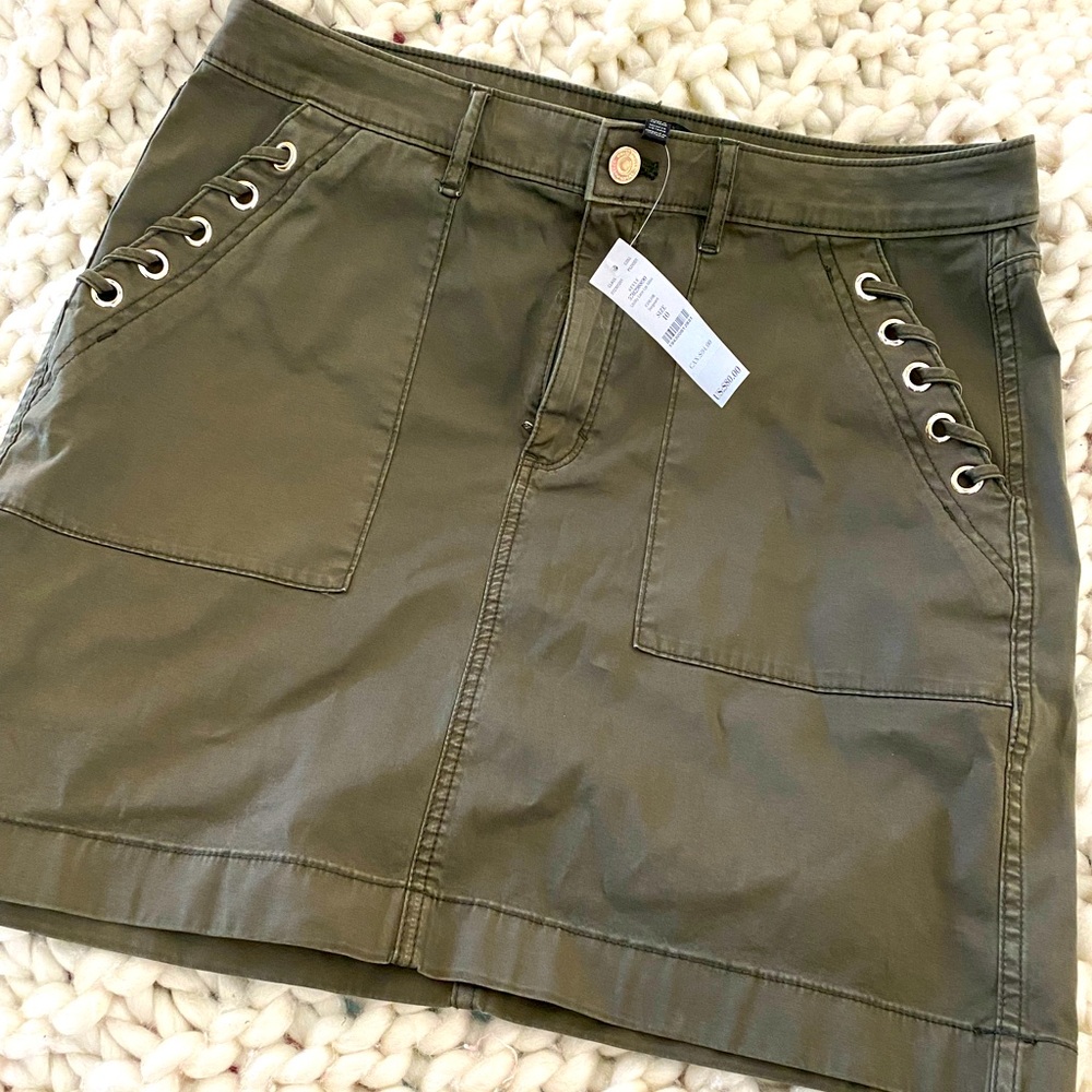 White House black market cargo skirt size 10 NWOT